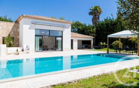 Roquefort Les Pins, Provence-Alpes-Côte d'Azur 06330, France