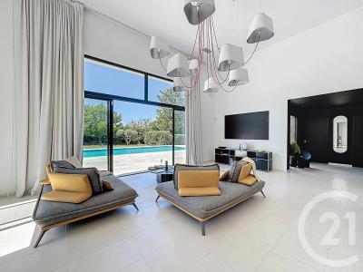 Roquefort Les Pins, Provence-Alpes-Côte D'Azur 06330, Francia