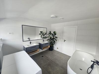 Ljubljana, Brdo, Ljubljana, Osrednjeslovenska 1000, Slovenia