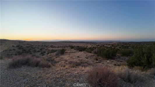 0 Longview Rd/punchbowl Rd/vic Ave Y6, Juniper Hills, Kaliforniya 93543, Amerika Birleşik Devletleri