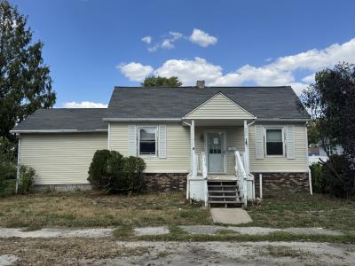 309 W 3rd South St, Mount Olive, Illinois 62069, USA