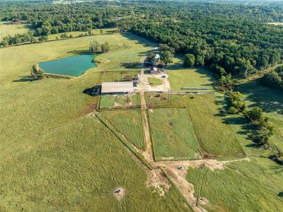 2661 Holly Creek Road, Broken Bow, Oklahoma 74728, Estados Unidos