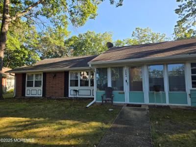 156A Gramercy Court, Lakewood, New Jersey 08701, États-Unis