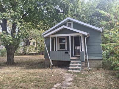 2408 NE Monroe, Peoria, Illinois 61603, USA