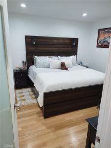 1862 Bonnie Brae, Pomona, Kalifornia 91767, USA