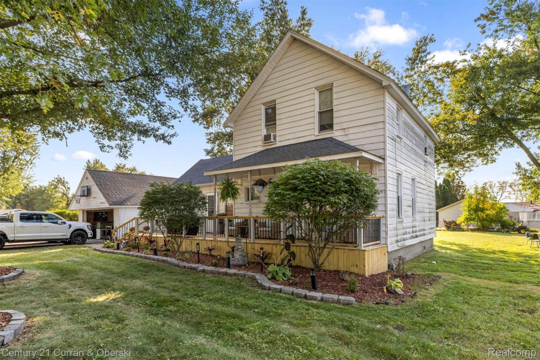 24436 Mount Olive Drive, Flat Rock, Michigan 48134