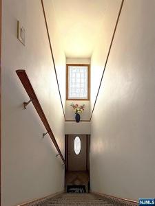 446 Post Avenue , 2, Lyndhurst, 뉴져지 07071, 미국