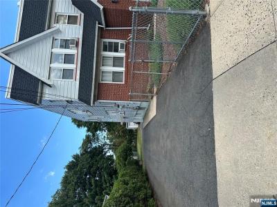 142 Rutherford Place , 2L, North Arlington, Nueva Jersey 07031, Estados Unidos