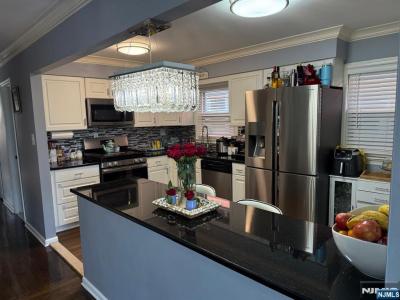 621 Schuyler Avenue , 2, Kearny, 紐澤西州 07032, 美國