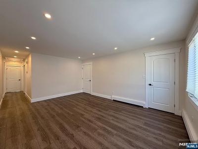 682 Valley Brook Avenue , 2, Lyndhurst, 紐澤西州 07071, 美國