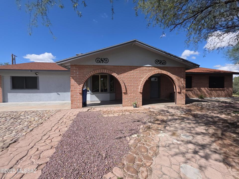 1511 E Patagonia Highway, Nogales, Arizona 85621