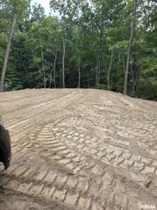 16154 N HICKORY Lane, Woodlawn, Illinois 62898, USA