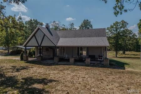29385 Highway AA, Lebanon, Missouri 65536