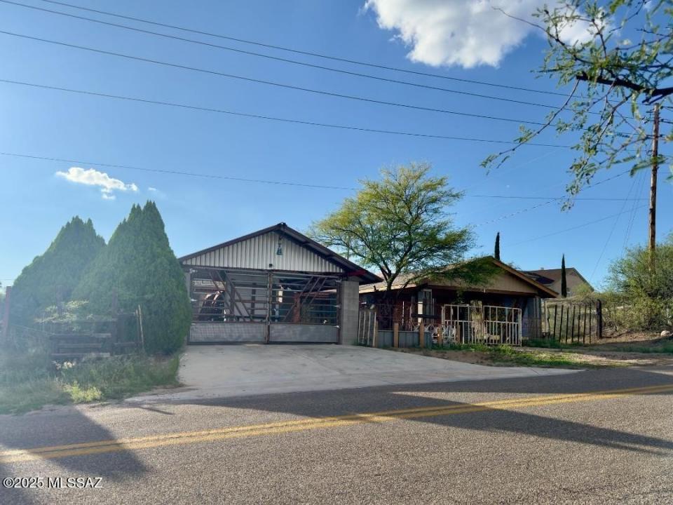 1112 Calle Carmelita, Rio Rico, Arizona 85648