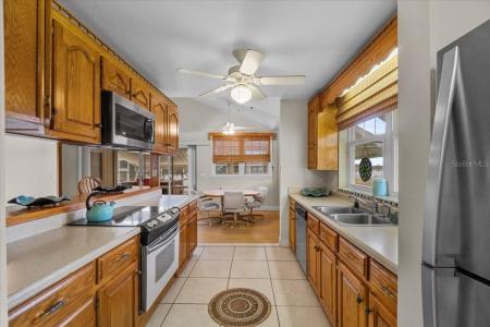 585 SELLARS DRIVE, Lake Alfred, Florida 33850, Estados Unidos