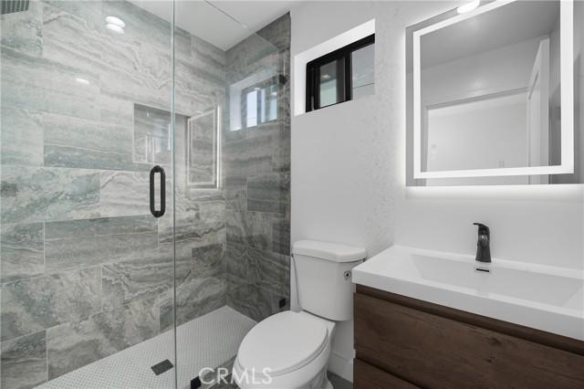 2228 W 73rd, Los Angeles, Califórnia 90043, Estados Unidos