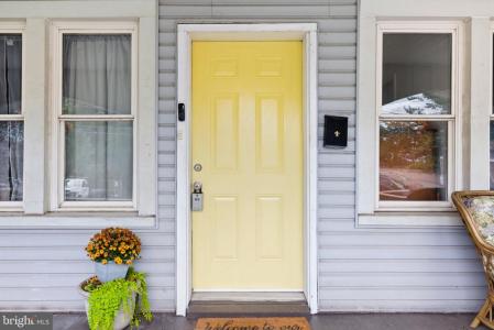 518 Warren Avenue, Front Royal, Virginia 22630