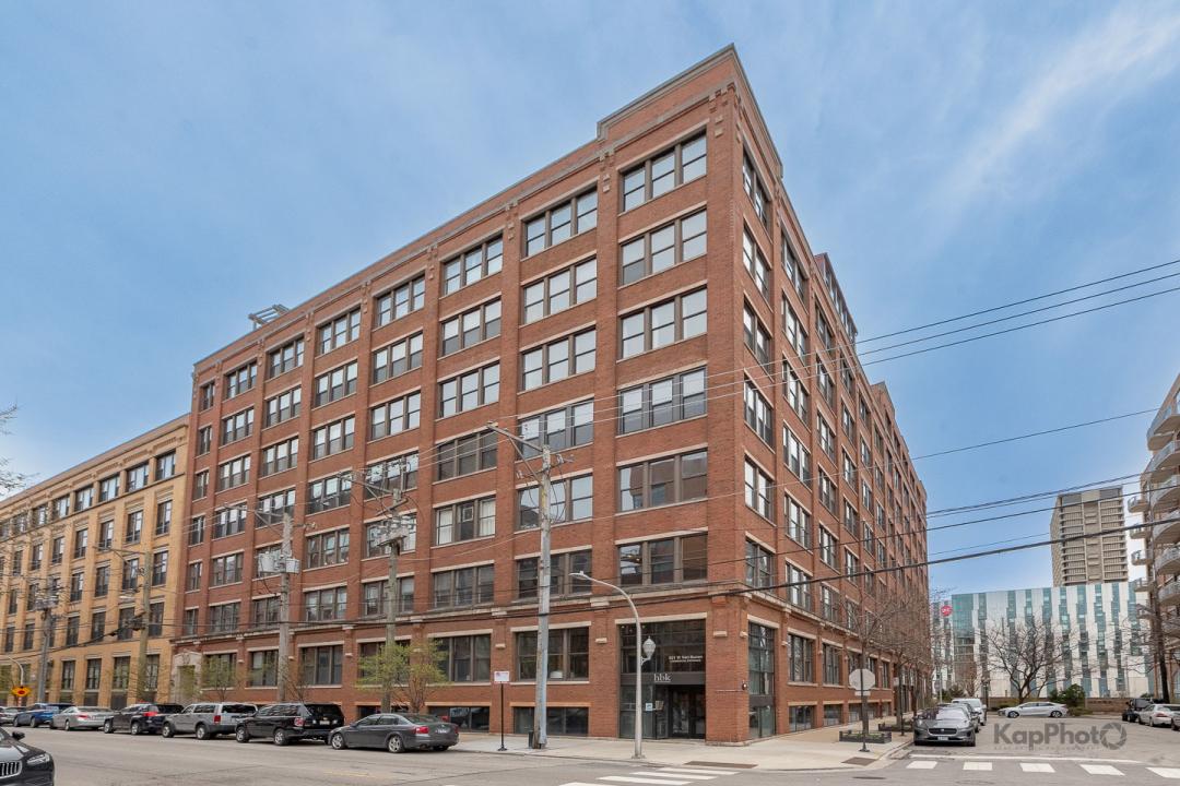 921 W Van Buren Street , 2C-E, Chicago, Illinois 60607