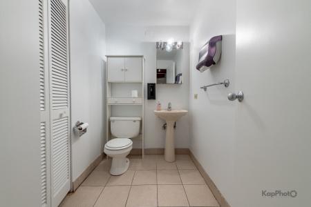 921 W Van Buren Street , 2B, Chicago, Illinois 60607