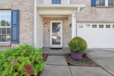 5827 W Deerview, Mccordsville, Indiana 46055