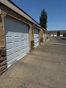 7166 N Fruit Avenue 160, Fresno, California 93711