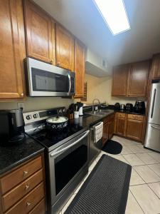 7166 N Fruit Avenue 160, Fresno, California 93711