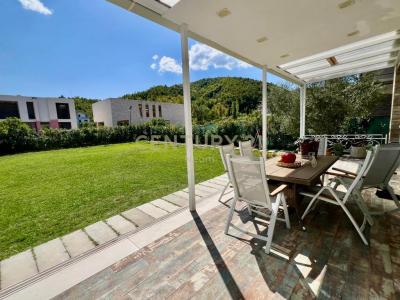 Petrelë, Tirana, Albania