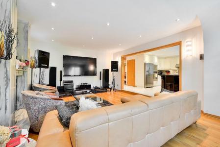 8613  Crois. Roberval, Brossard, 퀘벡주 J4X 2S4, 캐나다