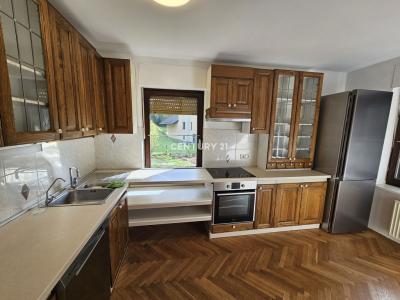 Ljubljana, Šmartno pod Šmarno goro, Ljubljana, Osrednjeslovenska 1211, Slovenia