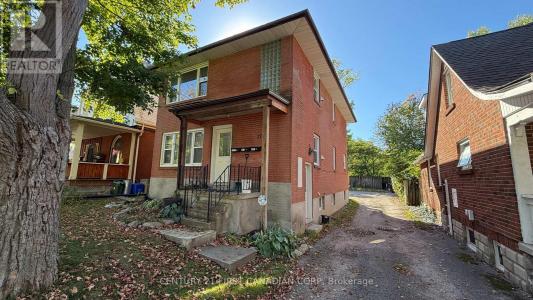 17 CARFRAE CRESCENT, London South (south F), Ontario N6C 4A8, Canada