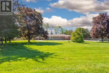 25 SINGLETON STREET, Brighton, Ontario K0K 1H0, Canada