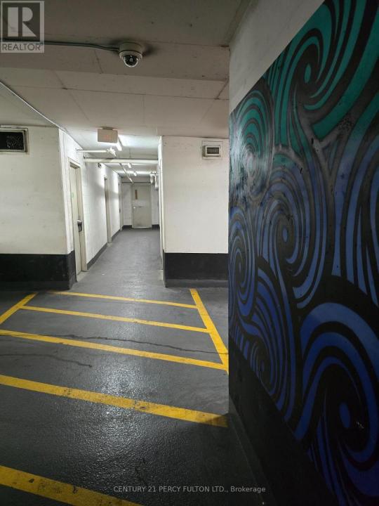 9 BOGERT AVENUE, Toronto (lansing-westgate), 安大略省 M2N 5M6, 加拿大