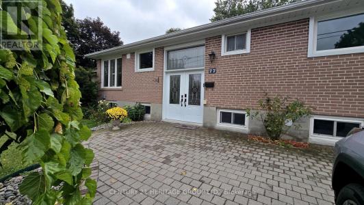 77 AURORA HEIGHTS DRIVE, Aurora (aurora Heights), Ontario L4G 2X1, Canadá