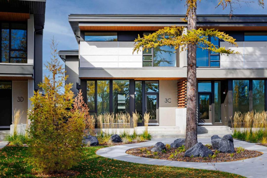 3C WILLOW CRESCENT SW, Calgary, Alberta T3C 3B8, Canada