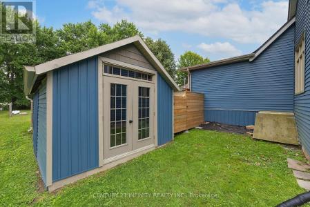 11 CAMPBELL STREET, Rideau Lakes, 安大略省 K0G 1V0, 加拿大