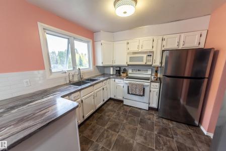 54227 RGE ROAD 41, Rural Lac Ste. Anne County, אלברטה T0E 0A1, קנדה