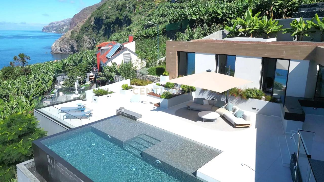 Ponta Do Sol, Madeira 9360-355, Portugal