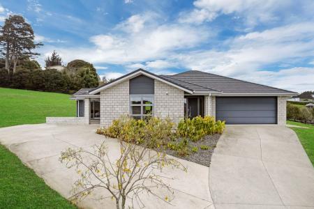 9 MCINTOSH DRIVE, Pokeno, Waikato District 2471, New Zealand