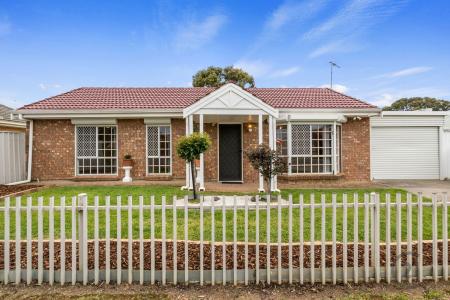 2/24 Modler Road, Morphett Vale, SA 5162, Australia