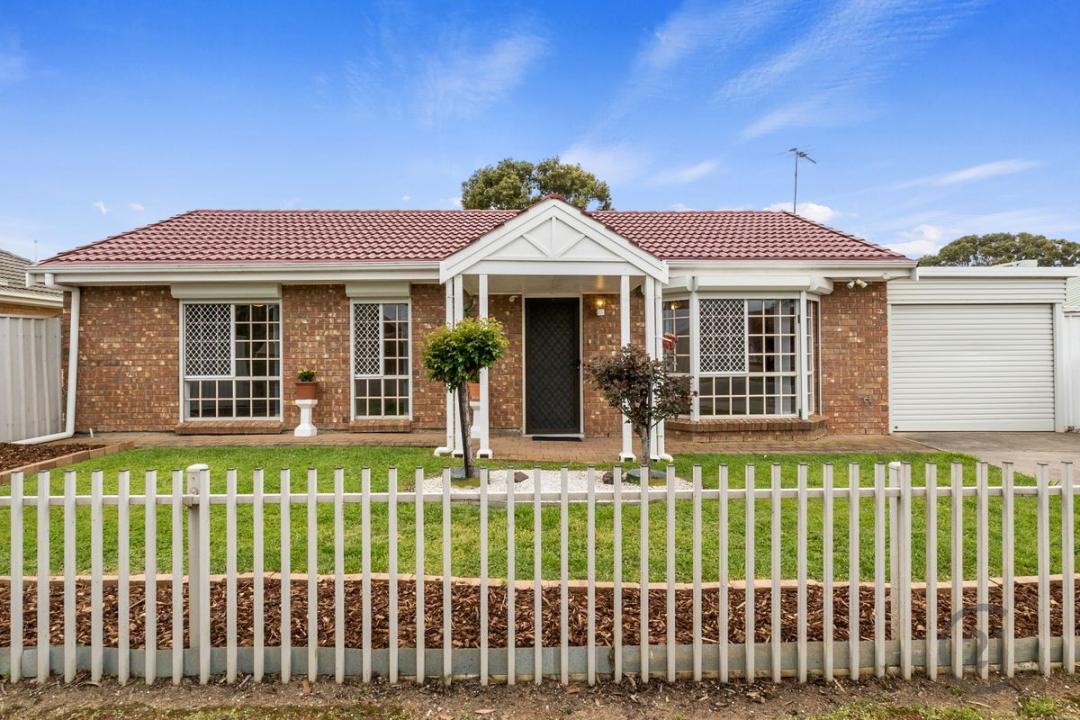 2/24 Modler Road, Morphett Vale, SA 5162, Australia