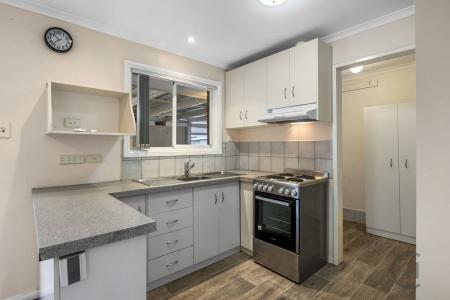 2/24 Modler Road, Morphett Vale, SA 5162, Australia