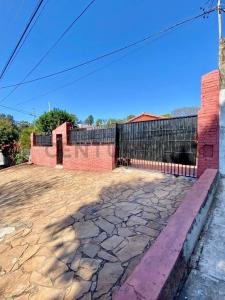 A media cuadra de la Avda. San Agustín, Barrio San Roque , San Antonio, Fernheizung 00001, Paraguay