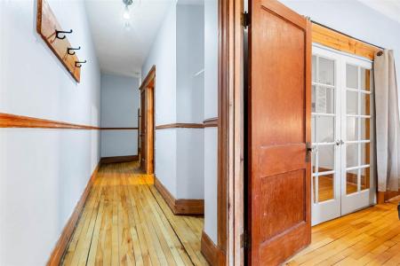 7502 Av. Casgrain, Montréal (Villeray/Saint-Michel/Parc-Extension), 퀘벡주 H2R 1Y8, 캐나다