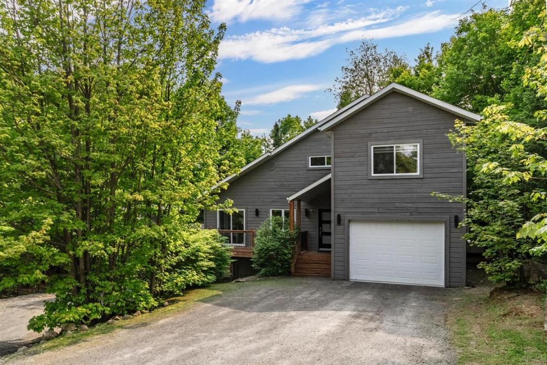 70  Ch. des Rochers, Saint-Sauveur, Quebec J0R 1R1, Canadá