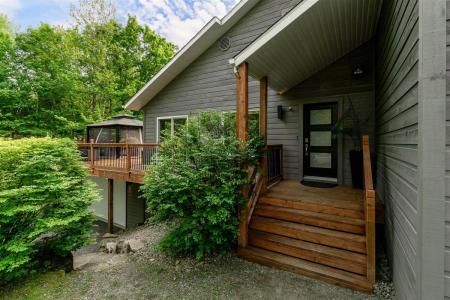 70  Ch. des Rochers, Saint-Sauveur, Quebec J0R 1R1, Canadá