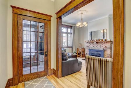 4384 Av. Old Orchard, Montréal (Côte-des-Neiges/Notre-Dame-de-Grâce), Quebec H4A 3B4, Canada