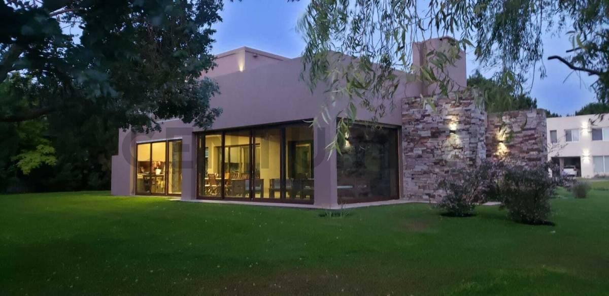 DE LA TROPILLA 793 1000, Pinamar, Buenos Aires Costa Atlántica 1767, Argentina