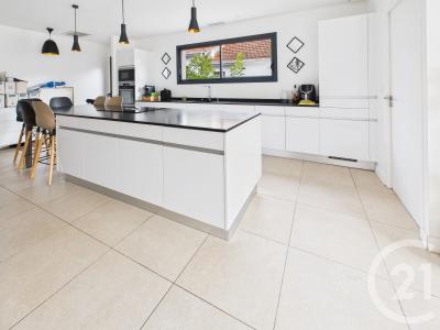 Villenave D Ornon, Akitanya 33140, Fransa