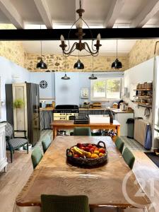 Fronsac, Akwitania 33126, Francja