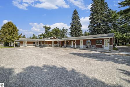 267 S I-75 Business Loop, Grayling, ミシガン 49738, アメリカ合衆国